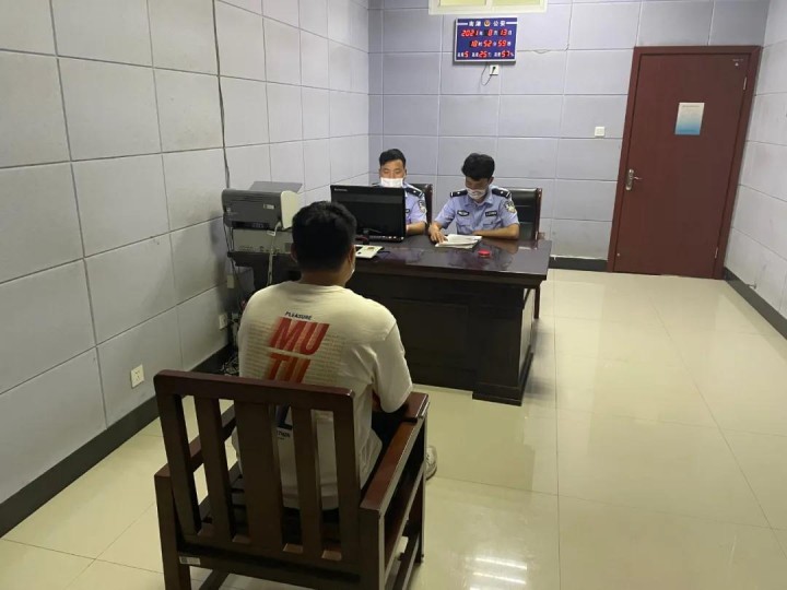 疫情期间，沭阳男子不戴口罩还辱骂、殴打保安，拘你没商量！