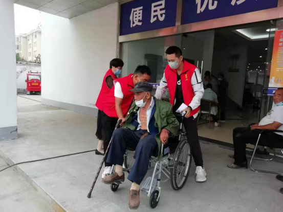 耿车镇为退役老兵、残疾军人免费体检
