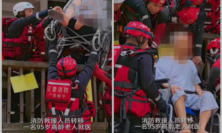 消防员举轮椅转移95岁老人就医