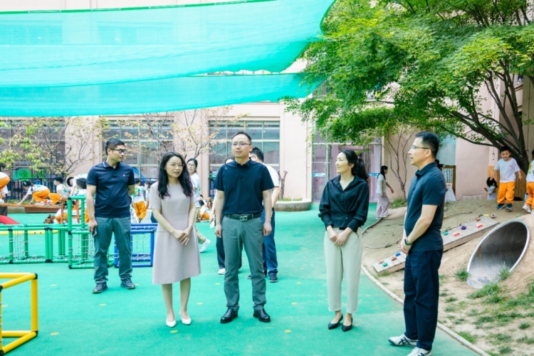 关怀暖童心！园区开展“六一”儿童节慰问活动